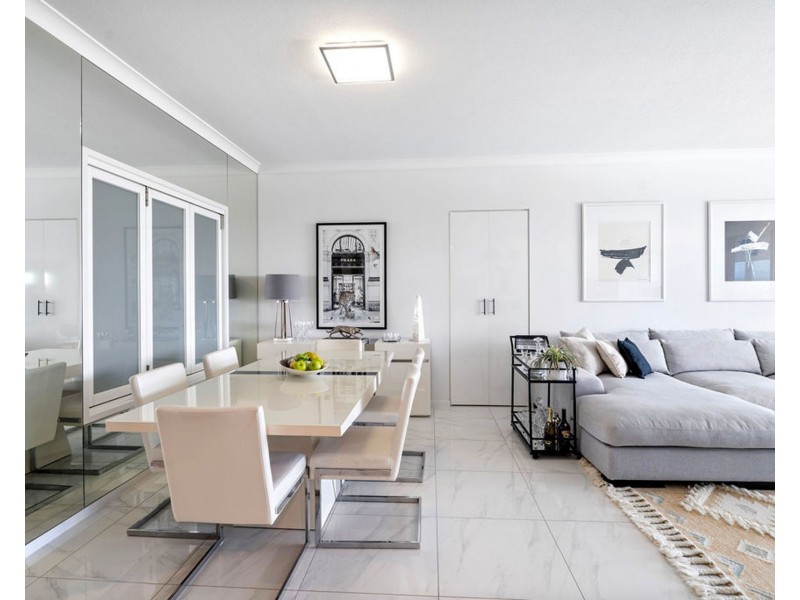 31108/5 Harbour Side Court, Biggera Waters QLD 4216