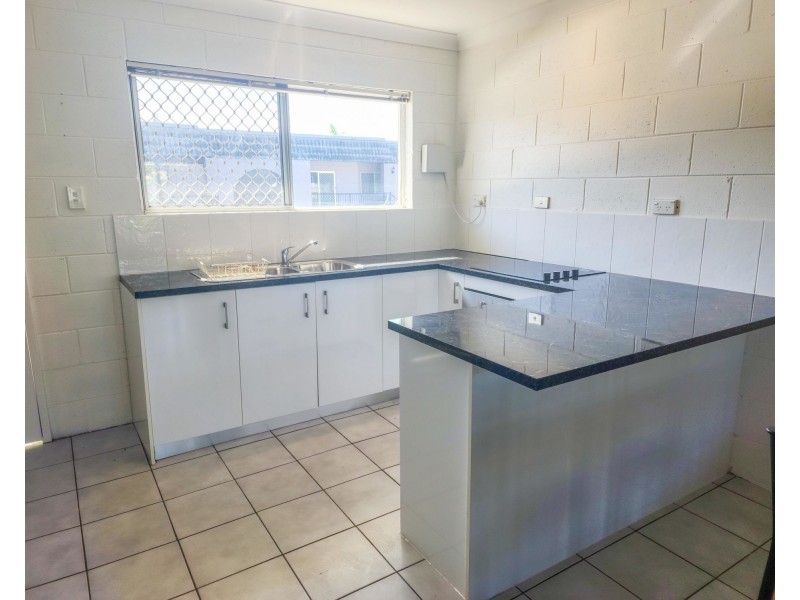 6/122 Greenslopes Street, Edge Hill QLD 4870