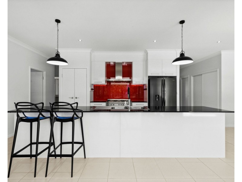 34 Moorhen Place, Noosaville QLD 4566