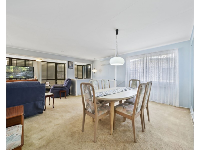 15 Shakespeare Parade, Strathpine QLD 4500