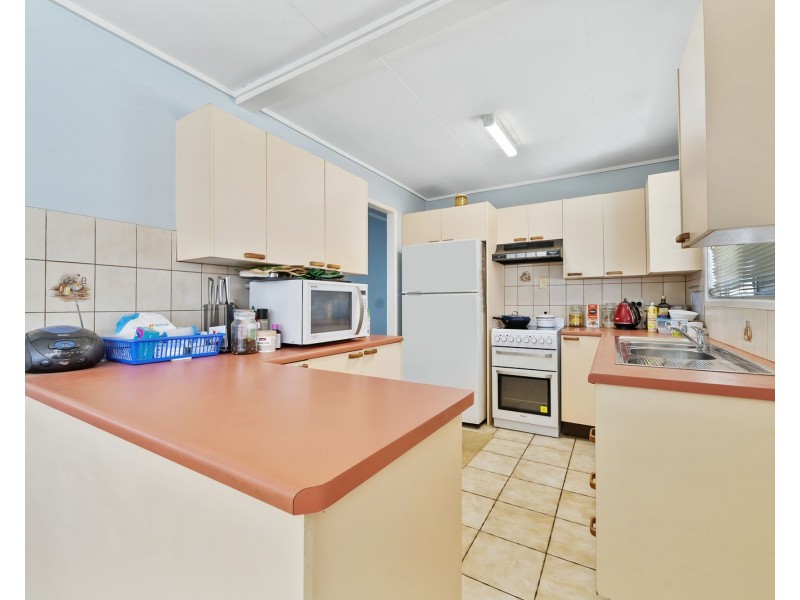 15 Shakespeare Parade, Strathpine QLD 4500