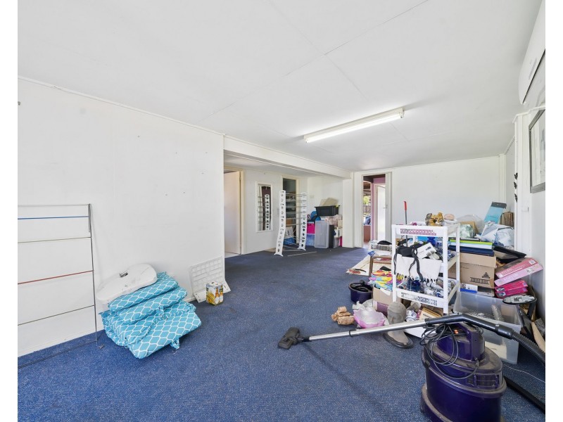 15 Shakespeare Parade, Strathpine QLD 4500