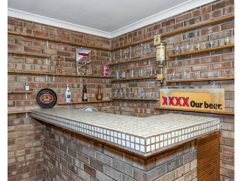 10 Fordred Place, Parmelia WA 6167