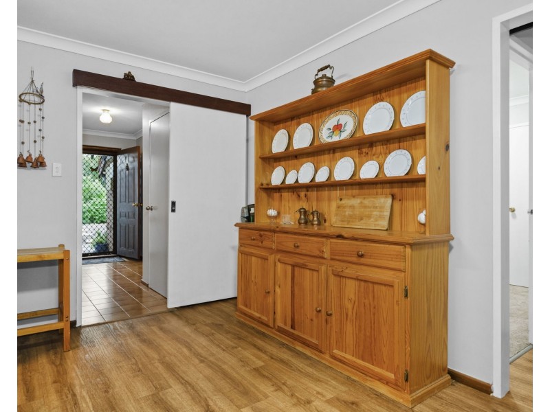 10 Fordred Place, Parmelia WA 6167