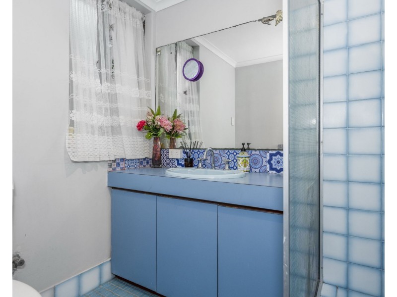 10 Fordred Place, Parmelia WA 6167