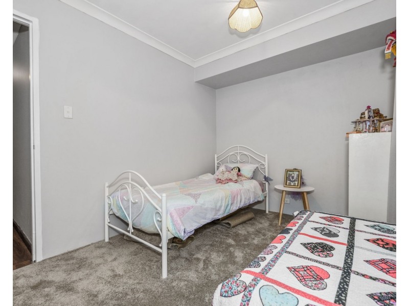 10 Fordred Place, Parmelia WA 6167