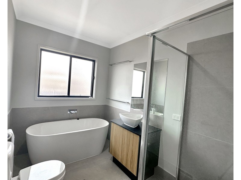 52 Vassallo Drive, Rosewood QLD 4340