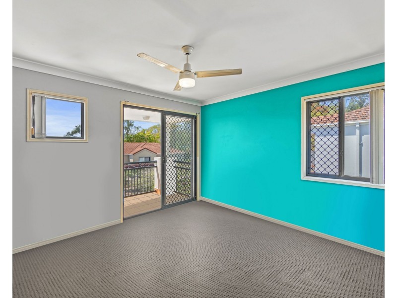 29/1 Hervey Street, Pacific Pines QLD 4211