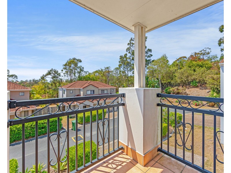 29/1 Hervey Street, Pacific Pines QLD 4211