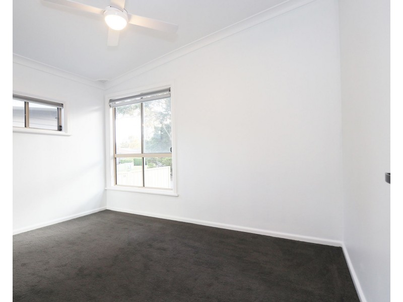 5 Jubilee parade, Berkeley Vale NSW 2261