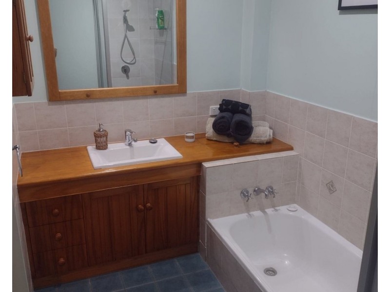 28 Dunkirk Street, Svensson Heights QLD 4670