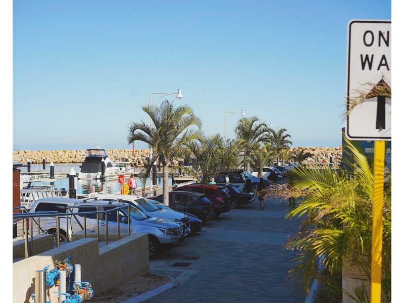 90 Maraboo Loop, North Coogee WA 6163