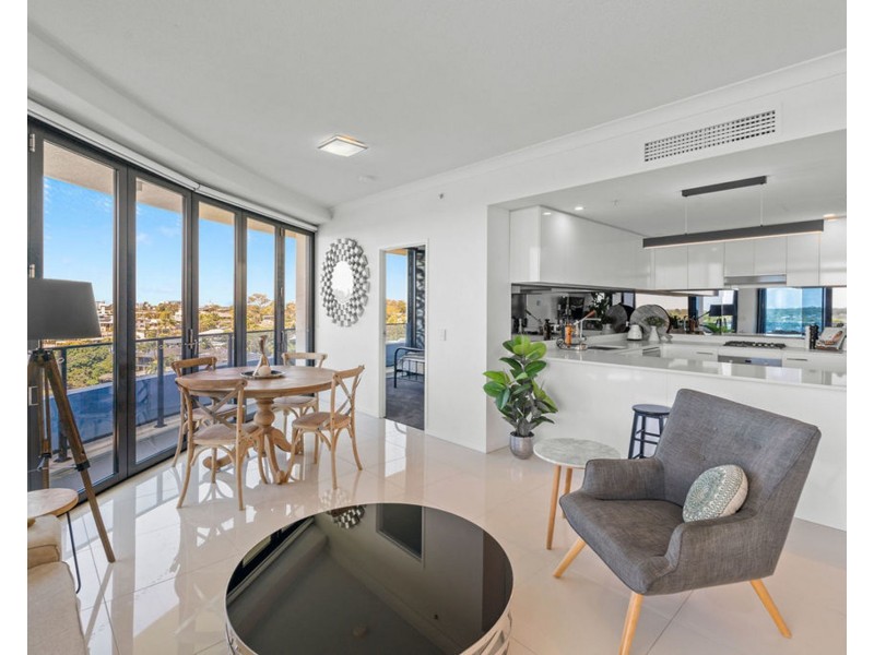 1505/5 Harbour Side Court, Biggera Waters QLD 4216