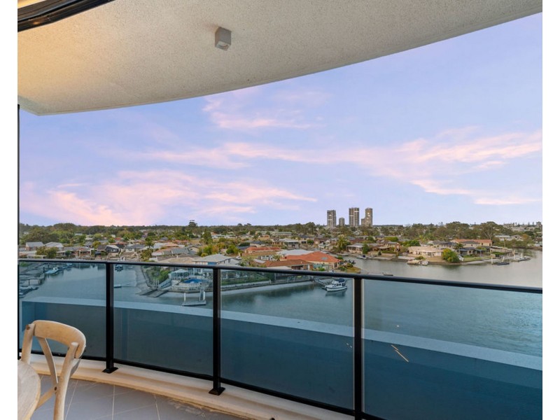 1505/5 Harbour Side Court, Biggera Waters QLD 4216