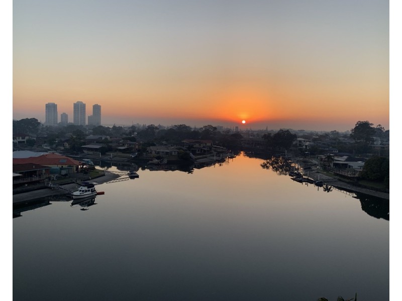 1505/5 Harbour Side Court, Biggera Waters QLD 4216