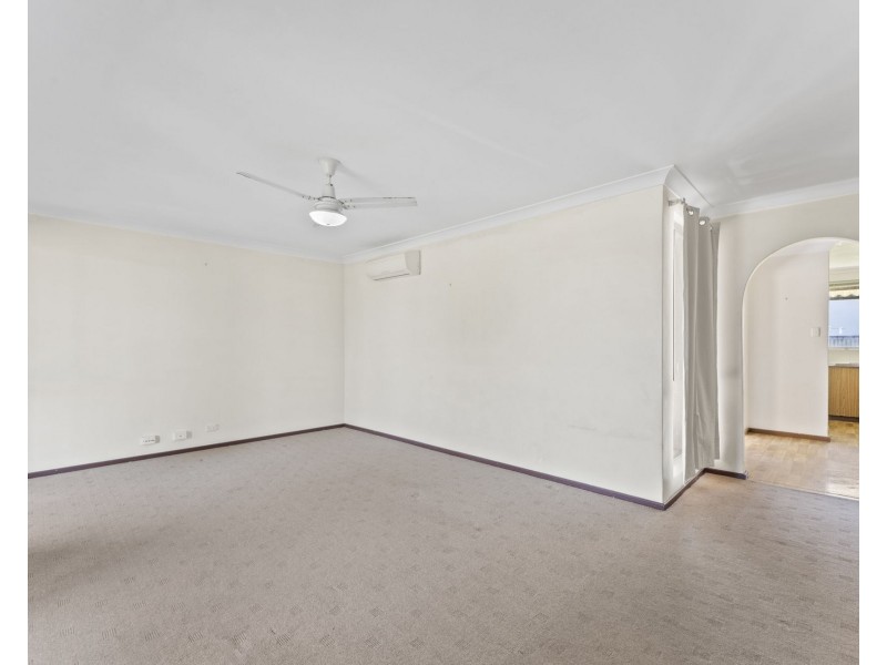 16 Joseph Road, Safety Bay WA 6169