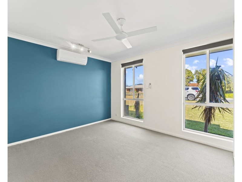 16 Joseph Road, Safety Bay WA 6169