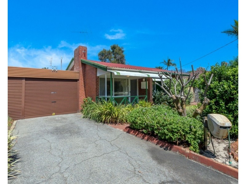 17 Sproxton Way, Embleton WA 6062