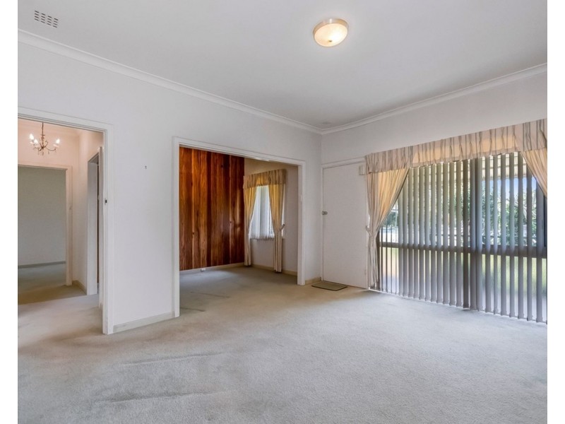 17 Sproxton Way, Embleton WA 6062