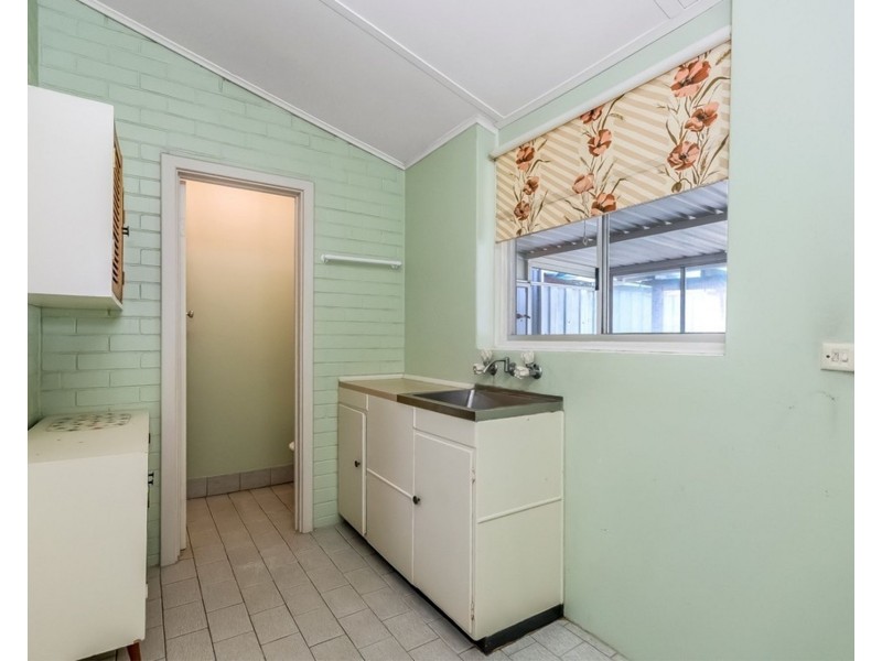 17 Sproxton Way, Embleton WA 6062