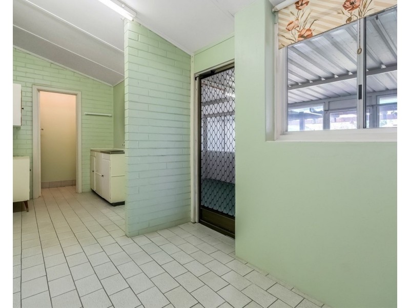 17 Sproxton Way, Embleton WA 6062
