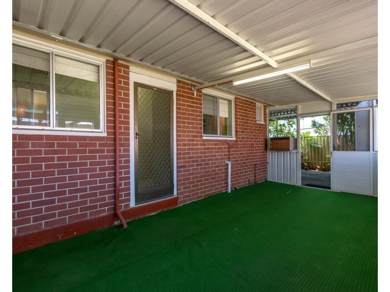 17 Sproxton Way, Embleton WA 6062