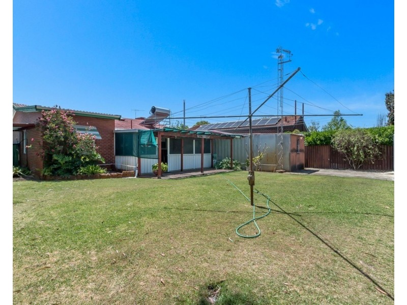 17 Sproxton Way, Embleton WA 6062