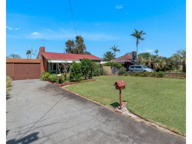 17 Sproxton Way, Embleton WA 6062