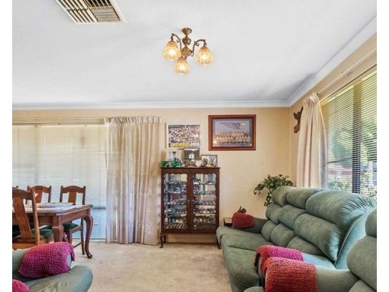 1 Bayley Close, Gosnells WA 6110