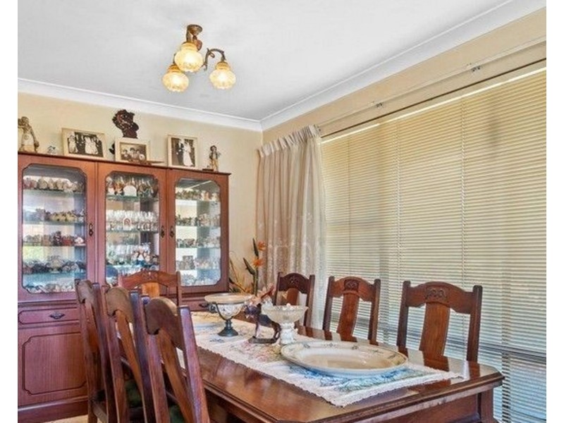 1 Bayley Close, Gosnells WA 6110