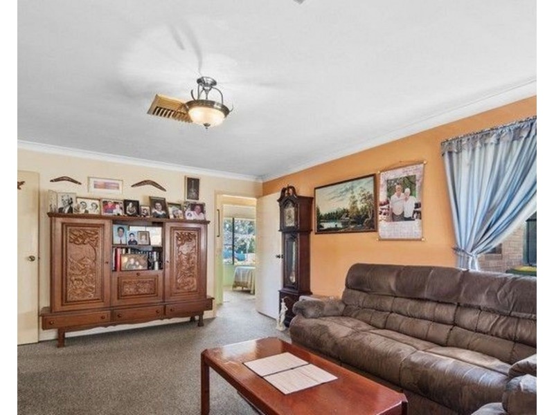 1 Bayley Close, Gosnells WA 6110
