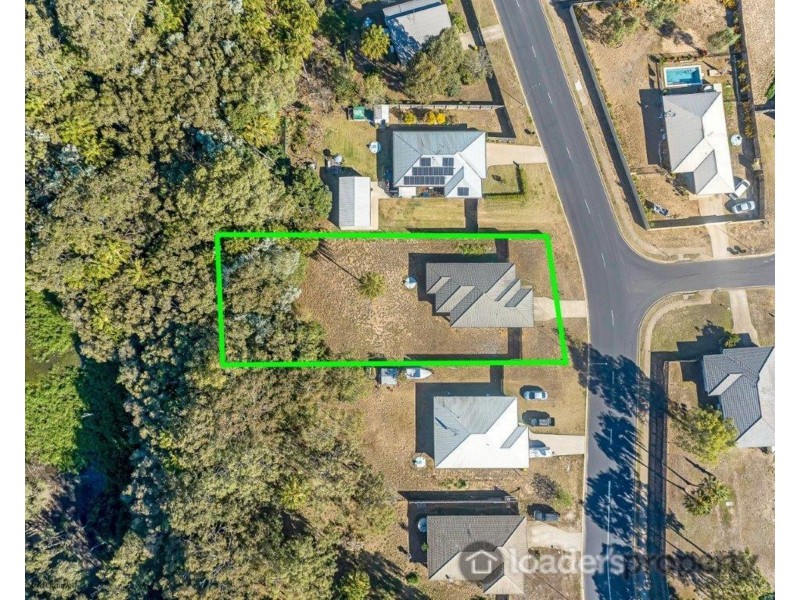 42 Malvern Drive, Moore Park Beach QLD 4670
