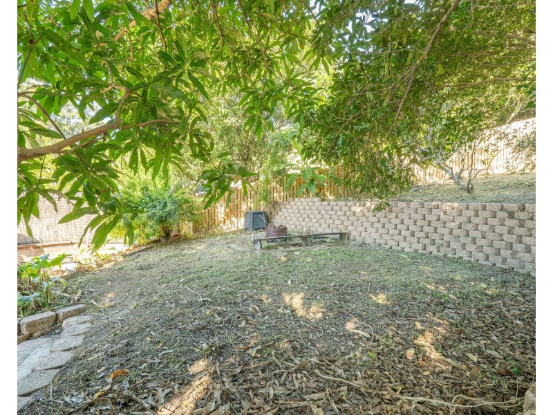 3 Avon Court, Pacific Pines QLD 4211