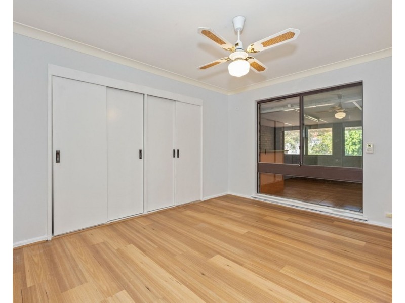 13 Salvador Close, Safety Bay WA 6169