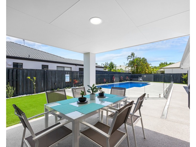 16 Marlin Drive, Noosaville QLD 4566