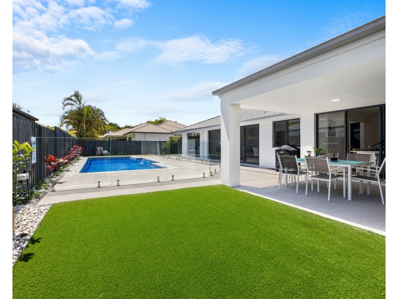 16 Marlin Drive, Noosaville QLD 4566