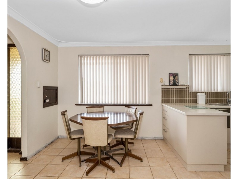 119 Currie Street, Warnbro WA 6169