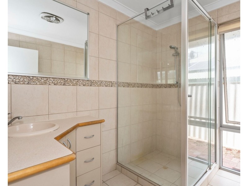 119 Currie Street, Warnbro WA 6169