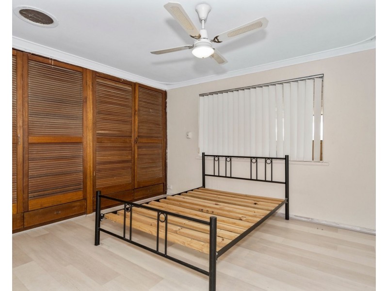 119 Currie Street, Warnbro WA 6169