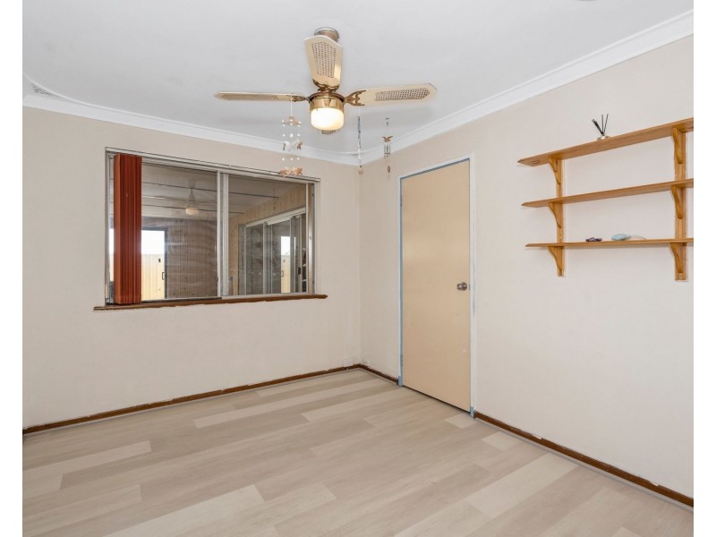 119 Currie Street, Warnbro WA 6169