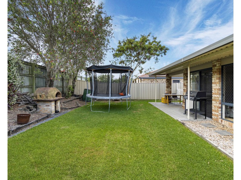 16 Village Way, Bracken Ridge QLD 4017