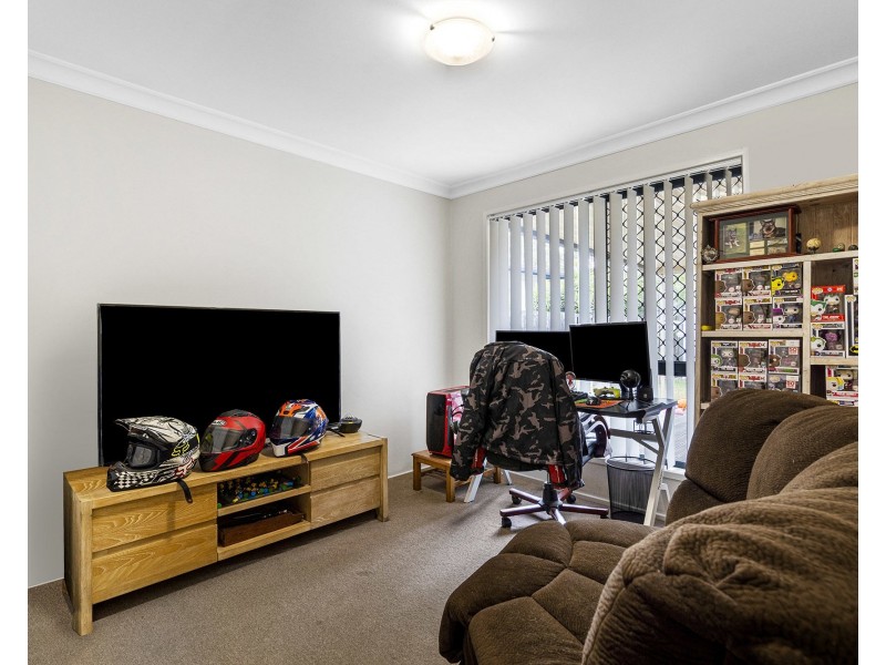 16 Village Way, Bracken Ridge QLD 4017