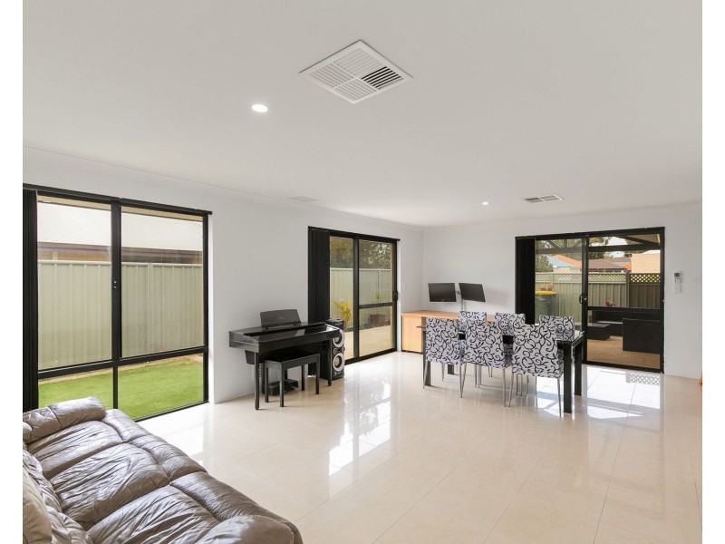 7 Winchester Court, Wellard WA 6170