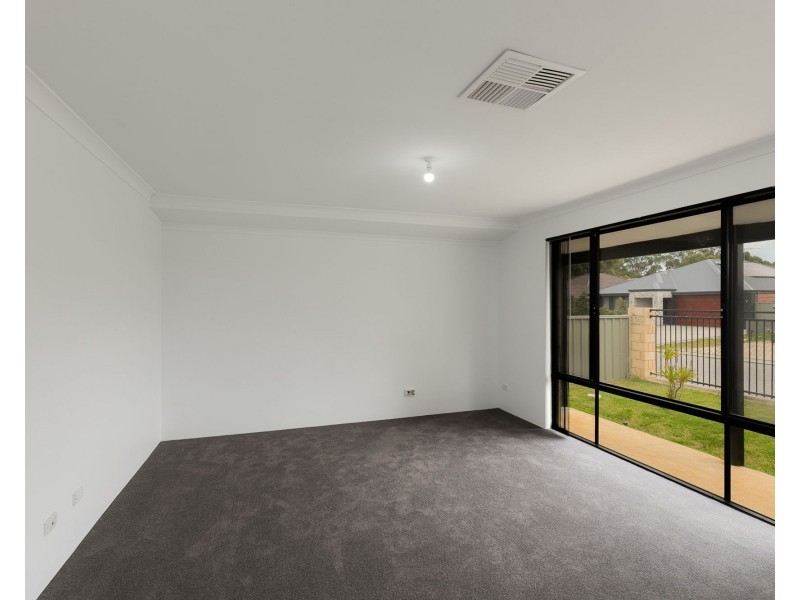 7 Winchester Court, Wellard WA 6170