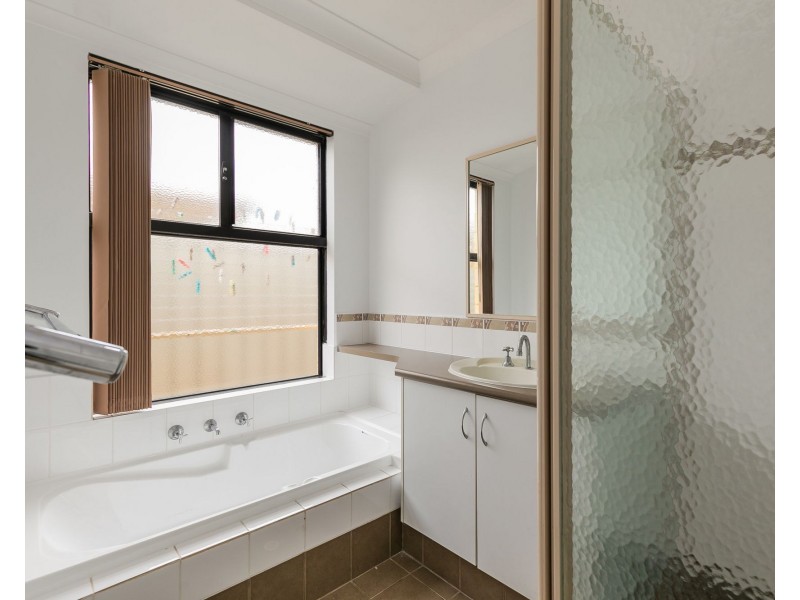 7 Winchester Court, Wellard WA 6170