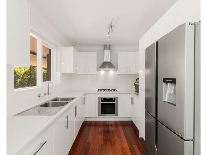 6 Broughton Way, Orelia WA 6167