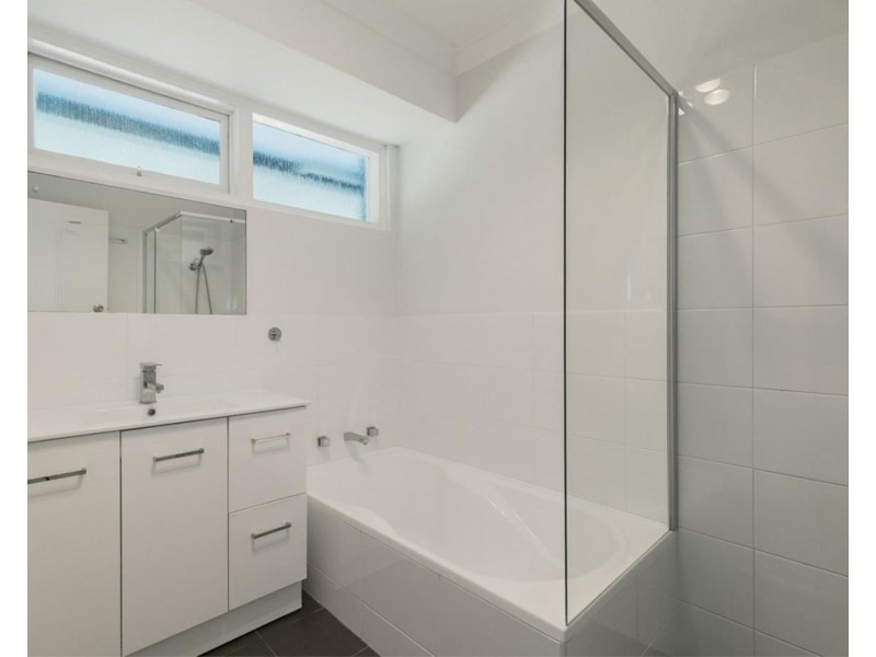 6 Broughton Way, Orelia WA 6167