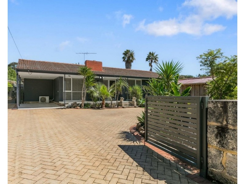 6 Broughton Way, Orelia WA 6167