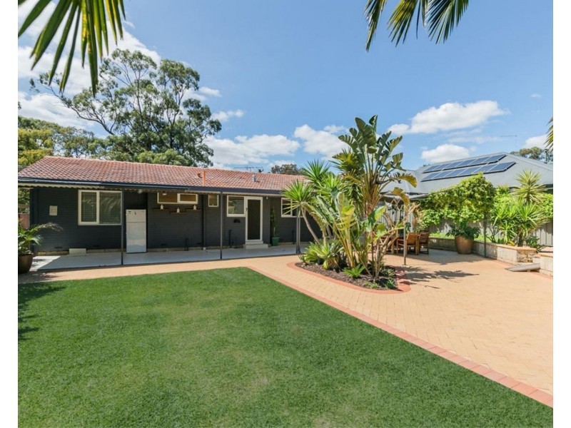 6 Broughton Way, Orelia WA 6167