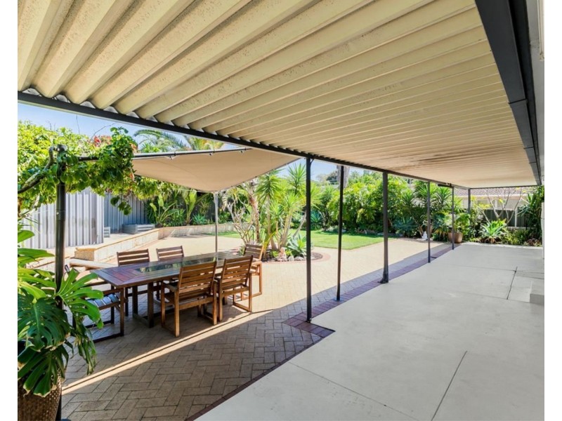 6 Broughton Way, Orelia WA 6167